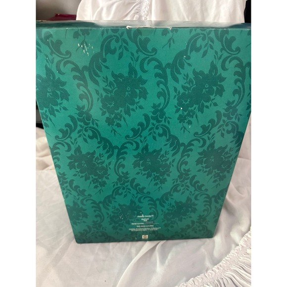 Holiday Caroler Barbie Doll Holiday Porcelain Barbie Collection NIB - Picture 7 of 7